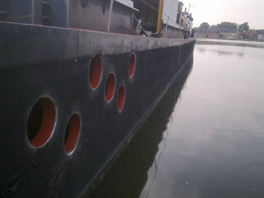 reparatie-en-opknappingswerk-binnenvaartschip